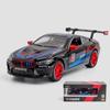 1/24 Scale M8 GTE Racing Diecast automudeli mänguasi, tagasitõmmatav mänguasi koos heli ja valgusega lastele Väikelapse poistele Tüdrukutele Kingikogu