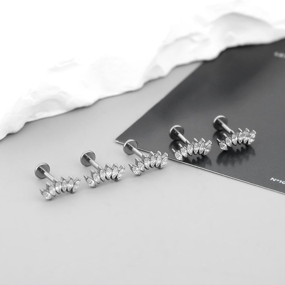 1PC Titanium Cubic Zirconia Stud Earrings Tragus Helix Piercing Internally Threaded Labret Piercing Lip Ring Jewelry for Women