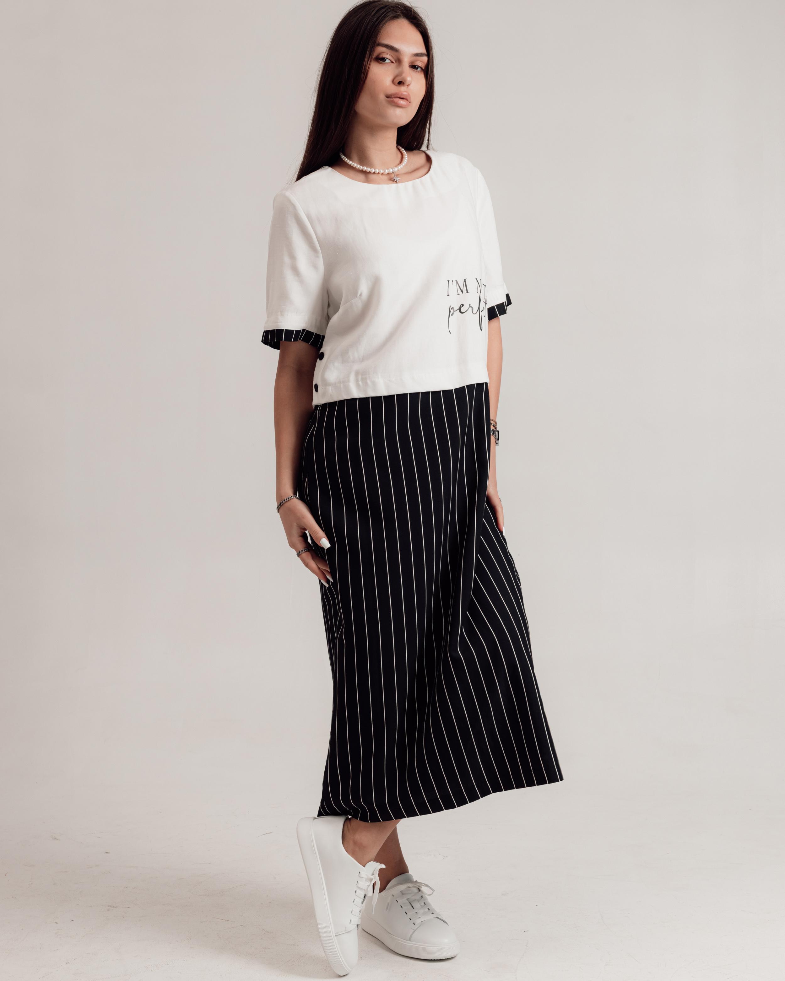 

Women s dress Phardi 4511 42 black and white 48
