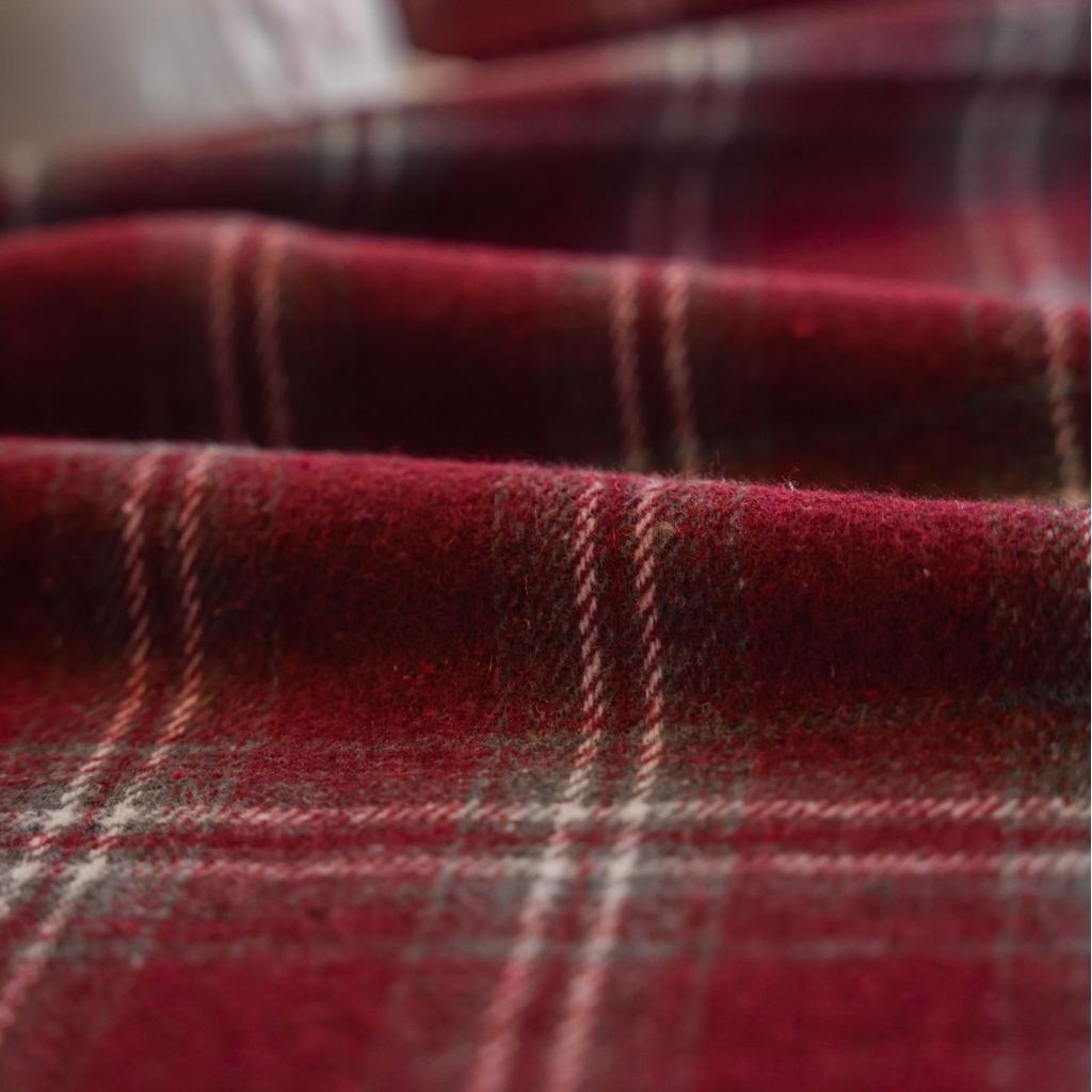 Tablecloth Thickened Wool Yarn Plaid Jujube Christmas Table Cloth Winter