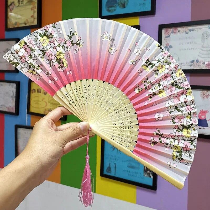 

Китайский архаичный складной веер с кисточкой, красивые цветочные вееры, полые бамбуковые ребра, женские летние портативные веера