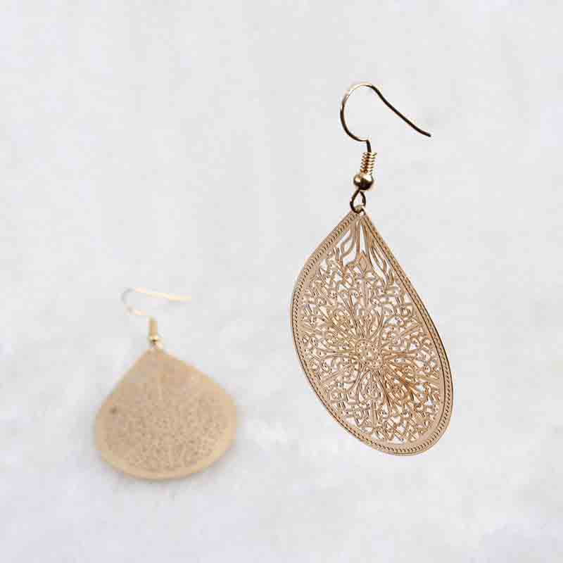 European and American spider web pendant earrings, simple and cheap alloy personalized accessories exclusive to the party
