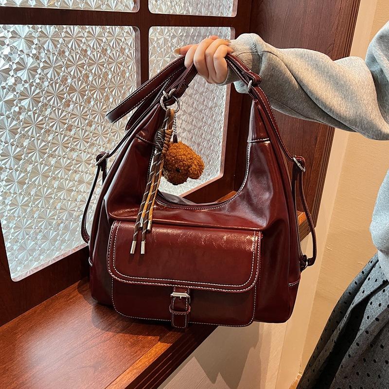 Vintage Commuter Handbag Bag Women 2026 New Popular Fashion Shoulder Bag Feeling Large Capacity Tote Bag