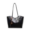 Retro Tote Bag, New Large-capacity Versatile Shoulder Bag, Women's Niche High-end Trendy Commuter Women's Bag
