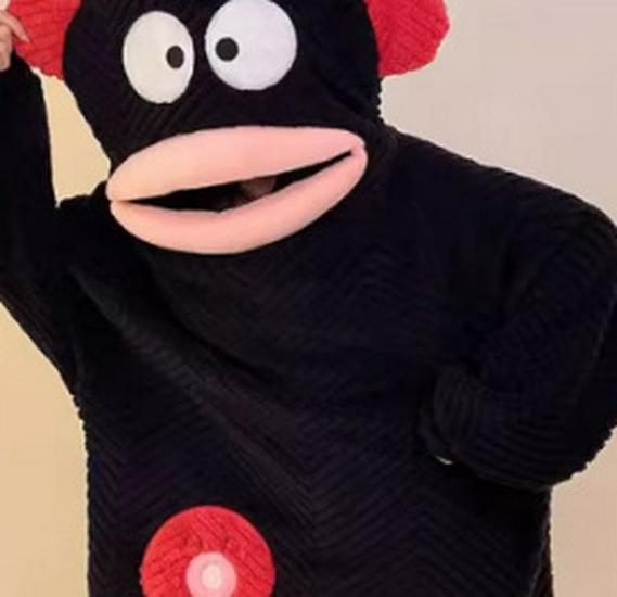 Elegante Pinguin-Pyjamas aus Korallenfleece - Warm, Dick, Einteiler für Studenten mit großem Fischkopf-Design, für drinnen oder draußen.