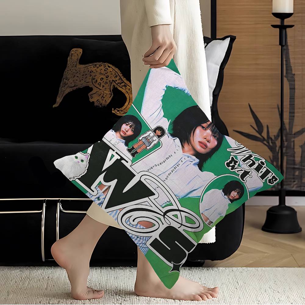 Kpop LLoona YYves Office Cushion Pillowcase Car Cushion Cover45X45CM Lumbar Pillowcase Sofa Pillowcover