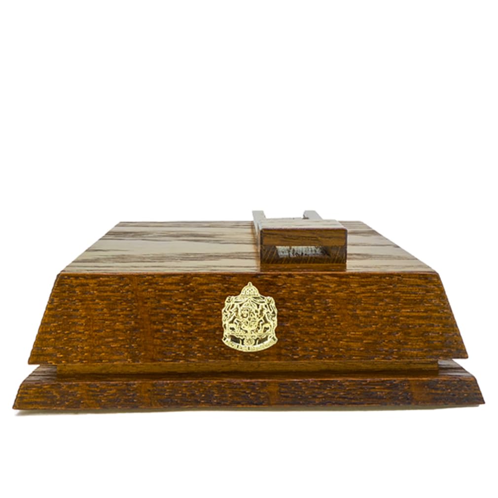 

Деревянный дисплей 1640840 Темно-коричневый [Abu Garcia] (для катушек для правшей)