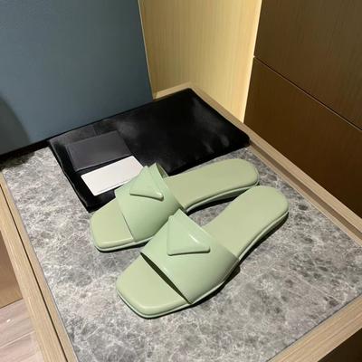 Top Designer  New High -Quality Flat Sandals Slippers Triangle Logo Standard Square Head Flat Women 'S Shoes