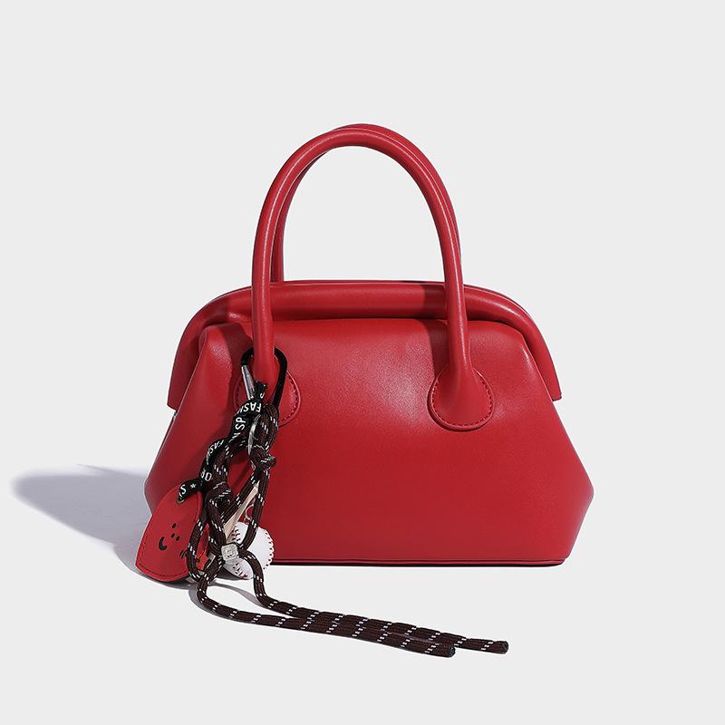 

Осенью и зимой новый портативный чехол высокого качества любовь бейсбол личность кулон ниша одно плечо косой пролет клип сумка красный