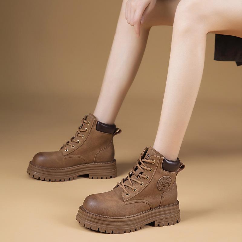Autumn and Winter New Short Boots Thick-soled Versatile Leather Velvet Rhubarb Boots Martin Boots Women's Tooling Boots