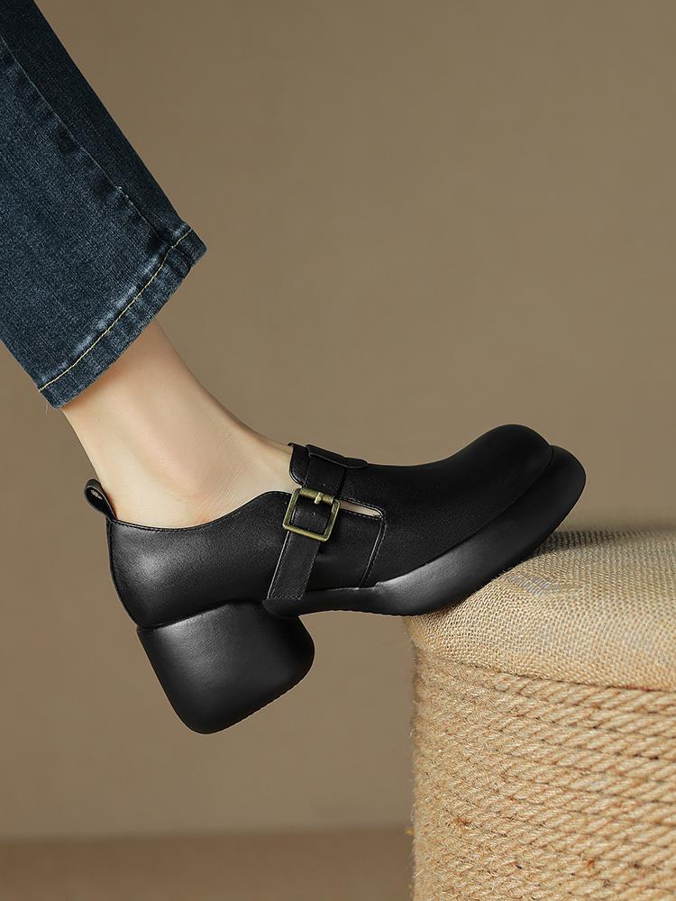 

Наступая на дерьмо, чувствуешь себя кожаным на толстой подошве, маленькие кожаные туфли, женские, 2025, новые туфли с круглым носком и глубоким горлом, пряжка на ремне, толстый каблук, высокий каблук 40 чёрный