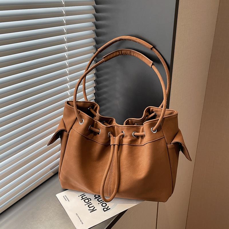 Fashionable Large-capacity Bag for Commuting, Women's Single-shoulder Underarm Bag for Work, Office Tote Bag, Bucket Bag