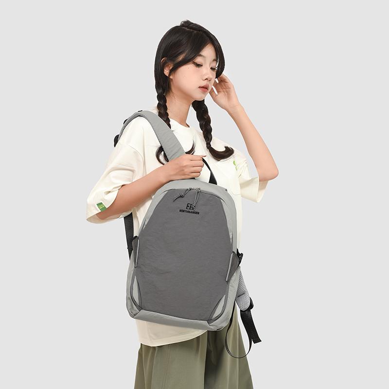 Outdoor Travel Backpack Large Capacity Commuter Backpack