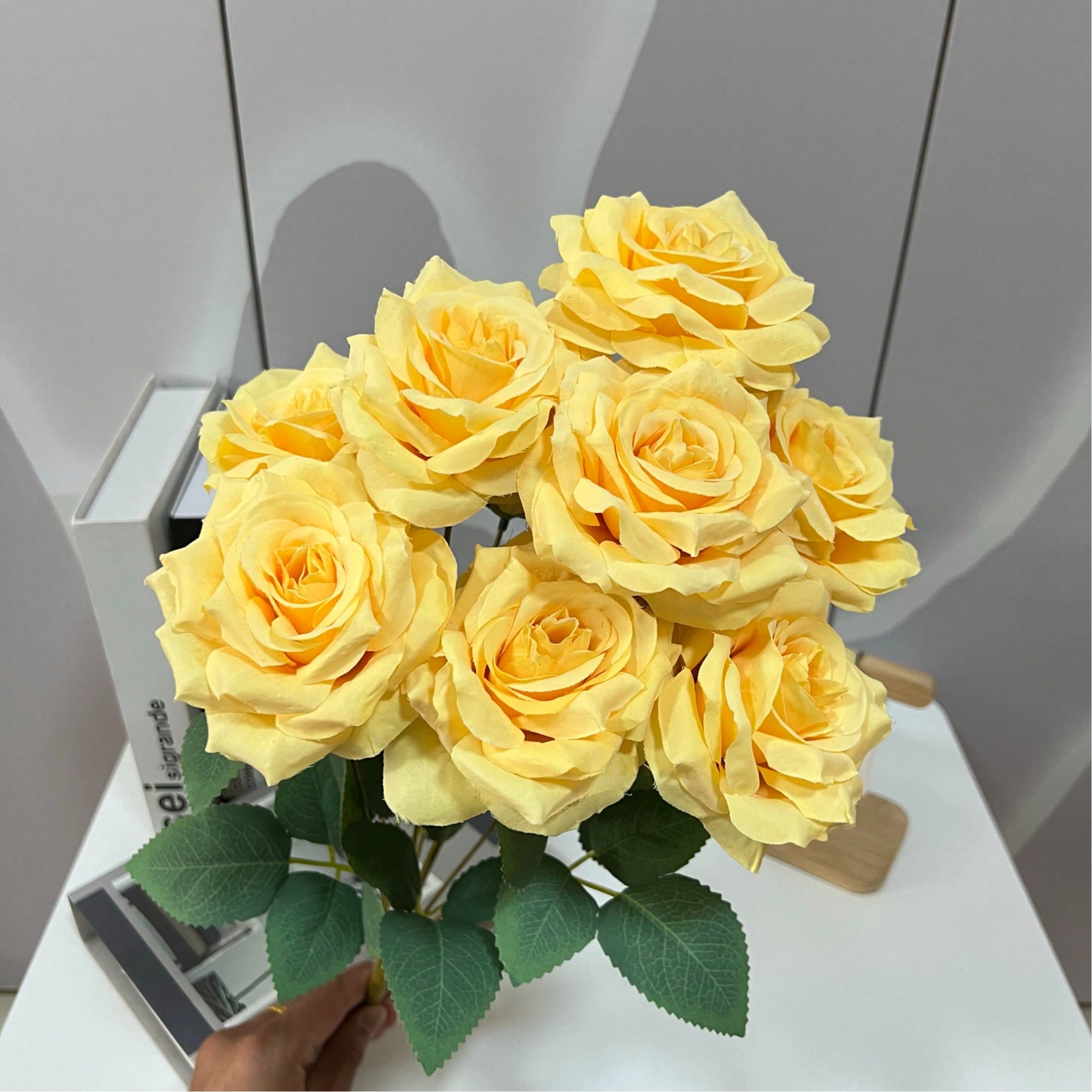 

9/18/36 Heads Roses Artificial Silk Flowers, Fake Roses With Long Stems Realistic Faux Rose Bouquets For Wedding Decorations 1pcs жёлтый