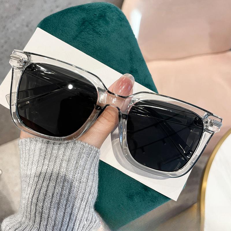 

Солнцезащитные очки Fashion Trend Advanced Sense Ins Wind Europe и солнцезащитные очки знаменитостей в Интернете.