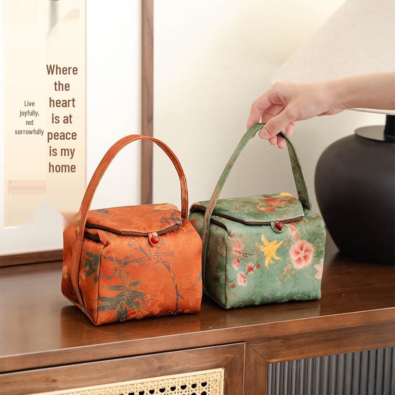 Portable Shockproof Quilted Silk Tea Set Bag - Handheld, Thickened, Outdoor Travel Protection