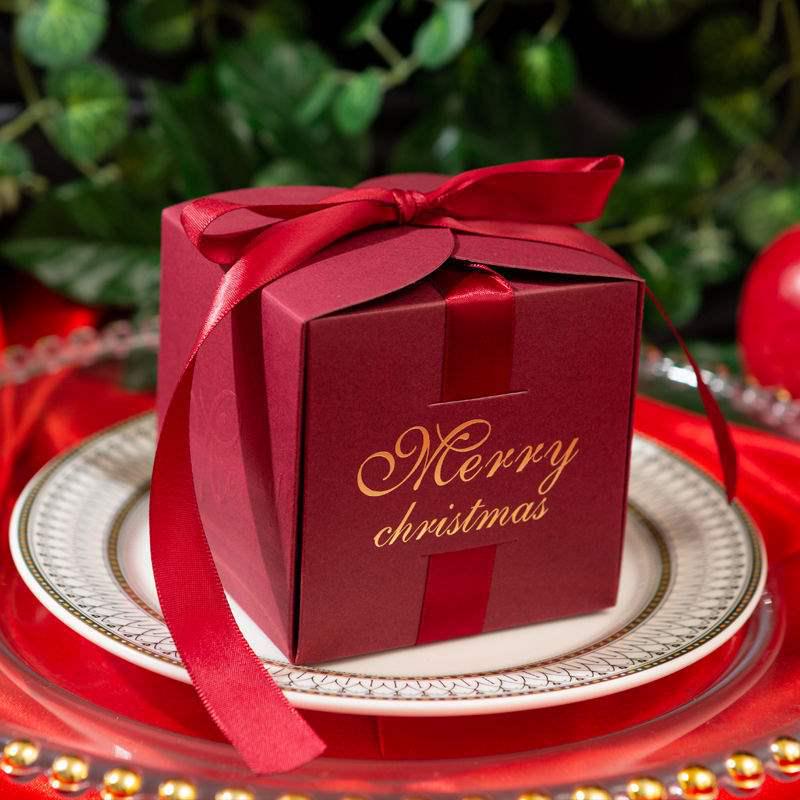 Christmas Apple Gift Box for Kids - Creative Holiday Packaging with Candy Bag