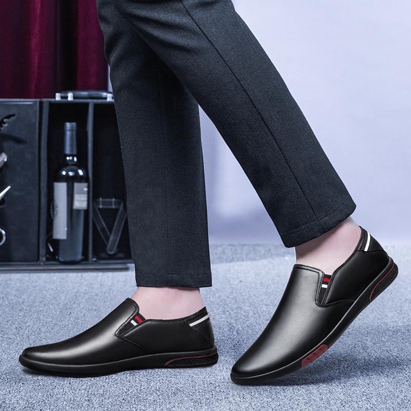Fashion Winter Men's Shoes Light Soft Leather Men Shoes Loafers Slip On Comfortable Moccasins Flats Casual Mens Dress Shoes Luxury Shoes