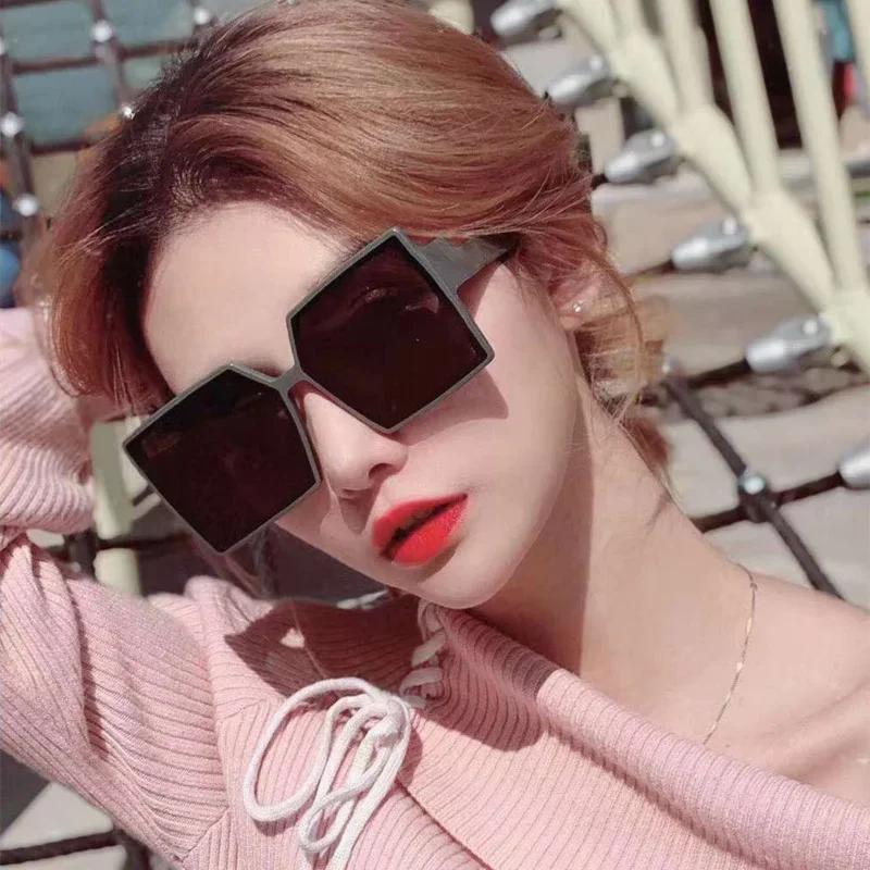 New Vintage Large Frame Sunglasses Women'S Brand Designer Square Sun Glasses Women Travel Fashion Eyewear Uv400