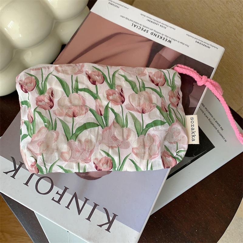 Kawaii Floral Travel Portable Cosmetic Lipstick Storage Bag Women Makeup Handbags Wallet Organizer Pencil Cases Pouch Pen Bags