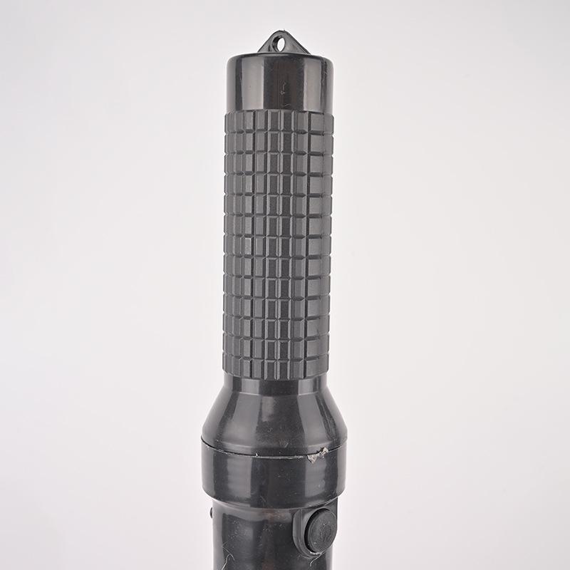 

Светодиодный мигающий жезл для регулирования дорожного движения для экстренной эвакуации и обеспечения безопасности в ночное время Battery-powered