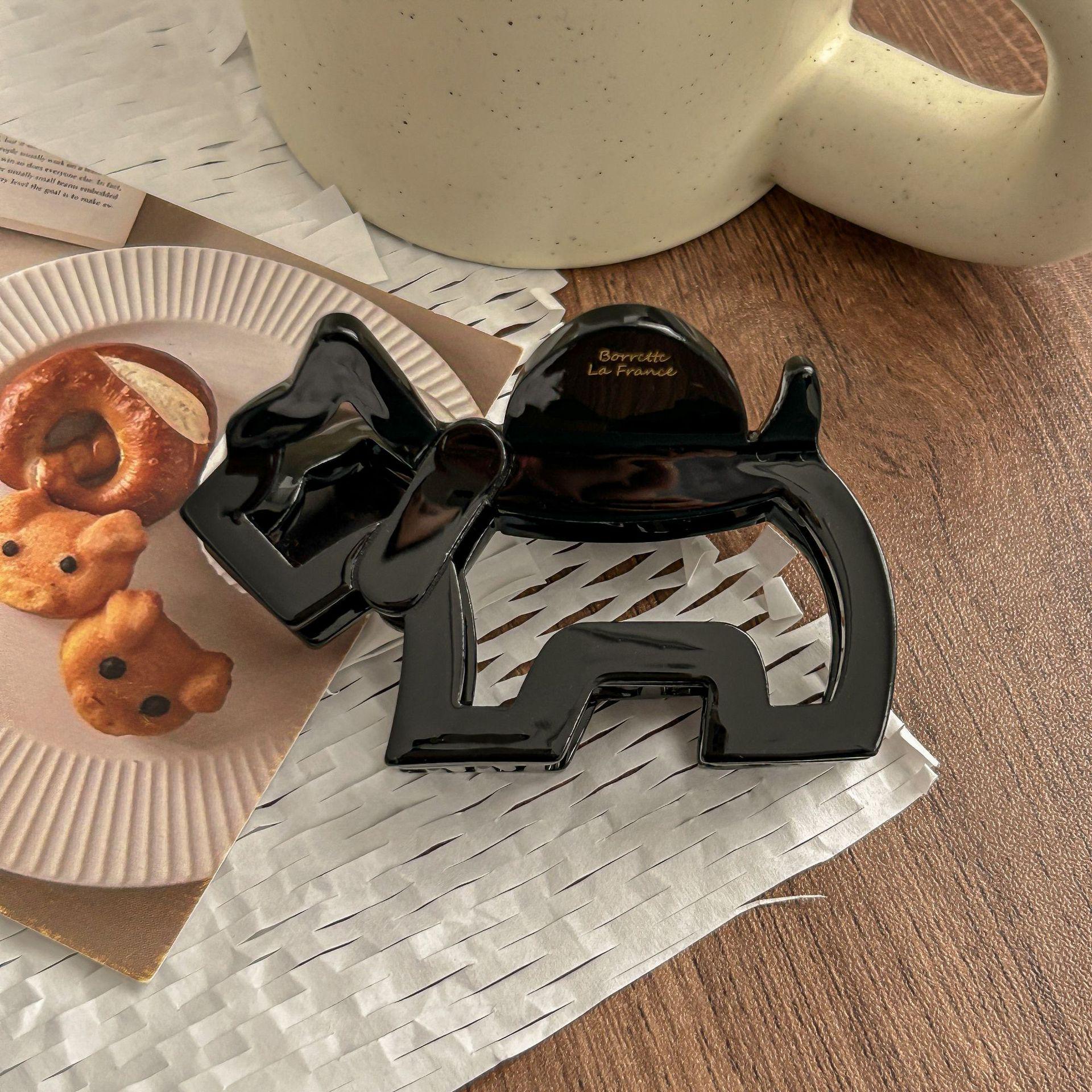 

Очаровательная заколка для волос в виде мультяшного щенка для женщин с тонкими волосами - 2024 High-End Fashion Shark Clip