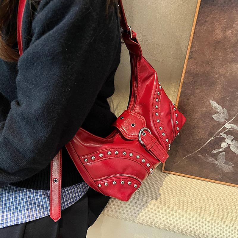 PU Leather Shoulder Bag for Women Rivets Studded Crescent Bag Buckle Underarm Bag Large Capacity Hobo Bag for Work Travel CLE