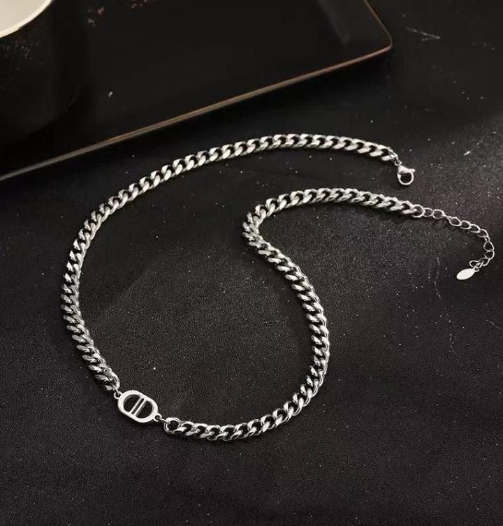 Unisex Strass Kreis Anhänger Halskette - Elegante Leichte Luxus Schlüsselbeinkette