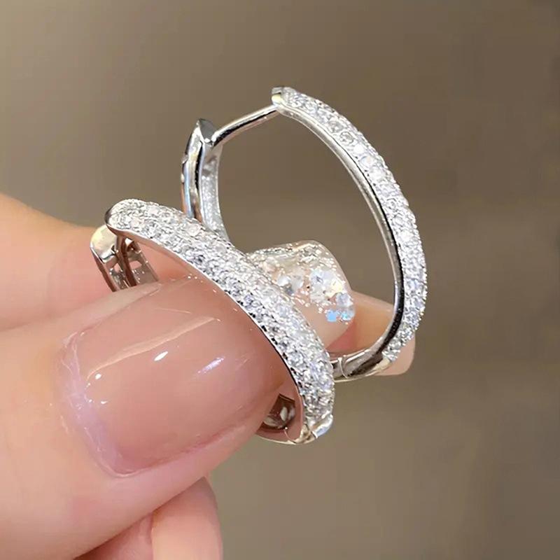

New Trendy Thin Circle U-shaped Ear Buckle for Women with Elegant and Fashionable Design, Personalized and High-end Accessories