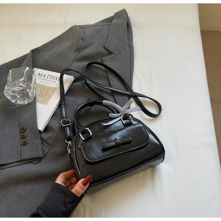 Fashion Trend Pillow Bag Women's 2025 New Large Capacity Shoulder Bag Premium Casual Underarm Bag