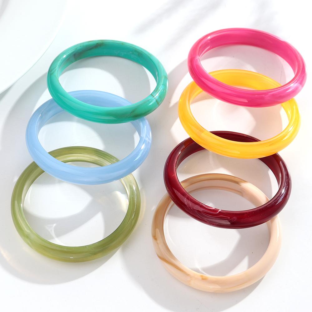 New Colorful Thin Round Acrylic Bangles for Women Boho Fashion Resin Circle Stackable Bracelets Statement Wrist Jewelry Gifts