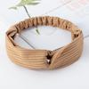 European & American Knit Crossover Headband: Pure Color Elastic Yoga Sports Hair Tie for Women