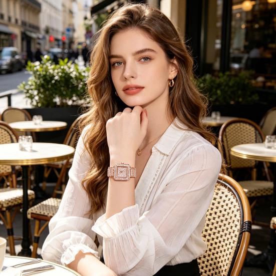 Women's Rhinestone Bracelet Watch Alloy Quartz Wristwatch with Densely Set Crystals, Scratch-resistant Mineral Glass Watch for Office Party Date