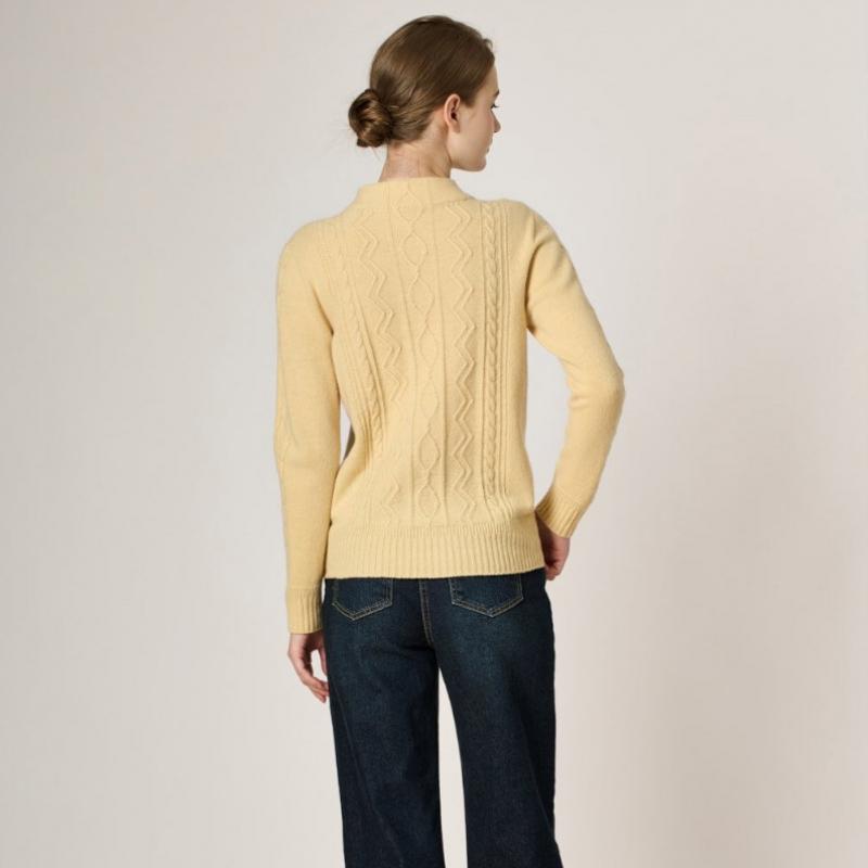Bcbg Half Neck Cable Knit Top B3wbk429