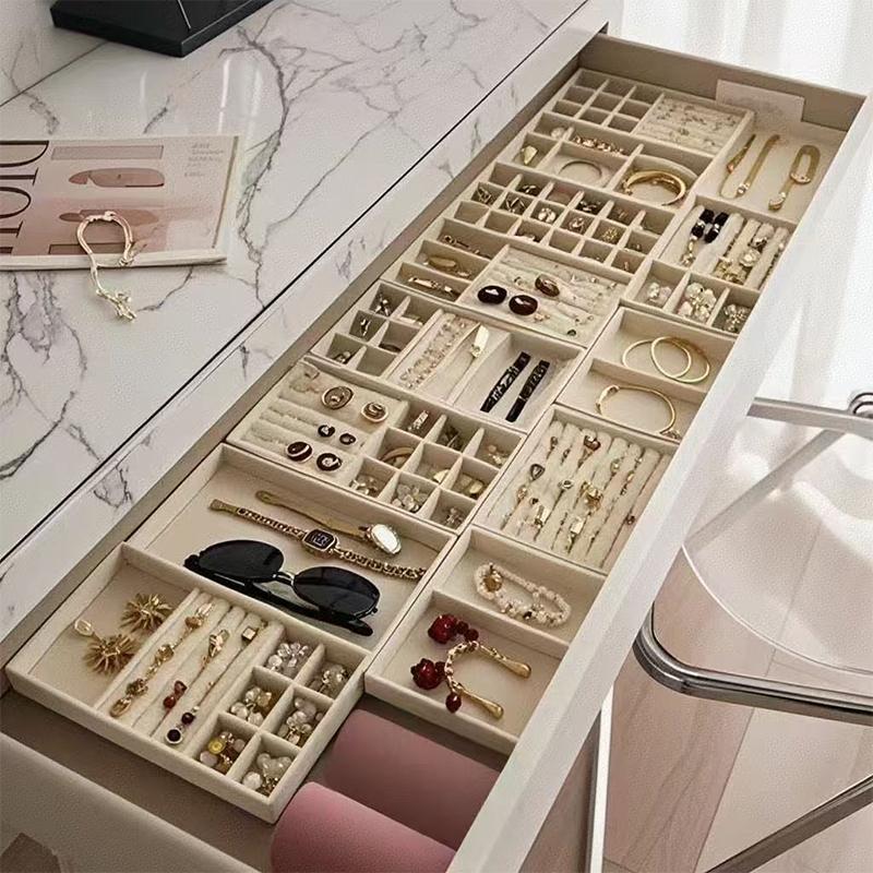 Flockovaný šperkovnicový displejový podnosový stojan Více stylů pro náhrdelník, náramek, náušnice, prsten Organizér Box