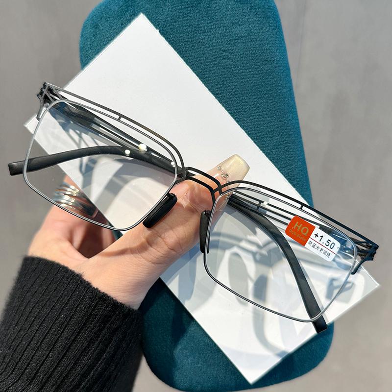 

Металлическая квадратная оправа Ажурные Модные очки для чтения Унисекс Высокая четкость Защита глаз Защита от синего света Очки для пресбиопии 4.0