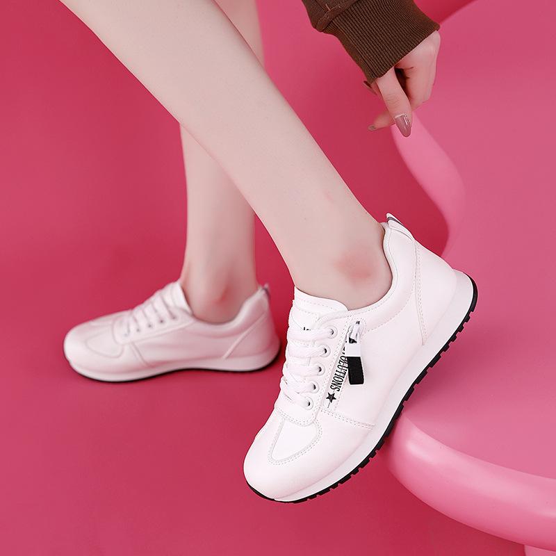 Frühling Studenten einfache kleine weiße Tafel Schuhe Damenmode leichte lässige einzelne Schuhe Ins Nische Sportschuhe