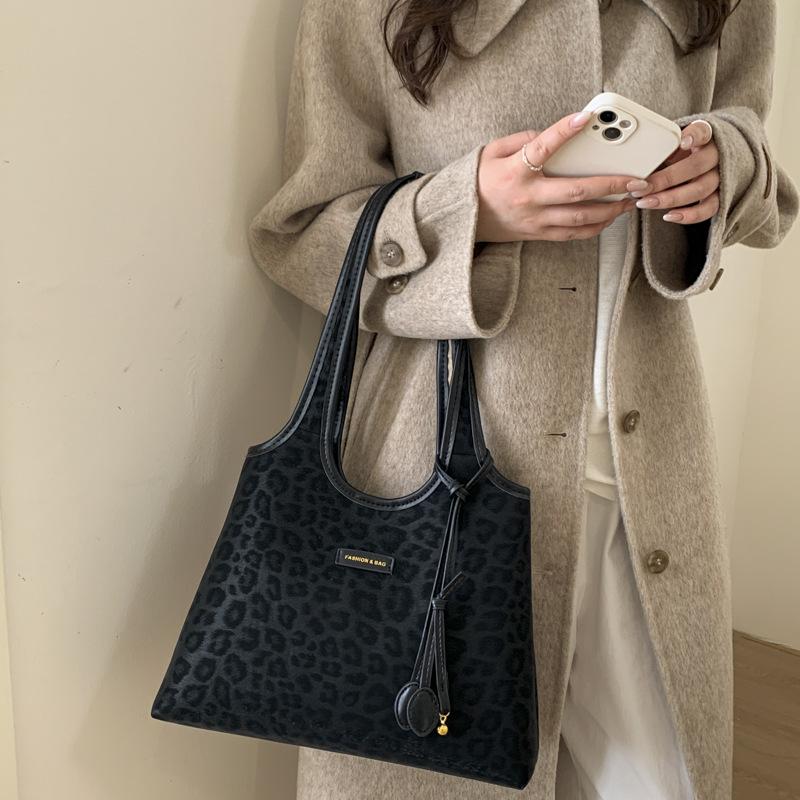 Винтажная сумка-багет с леопардовым принтом, женская, 2025, новая, осенне-зимняя, универсальная сумка на плечо, сумка-тоут для поездок на работу
