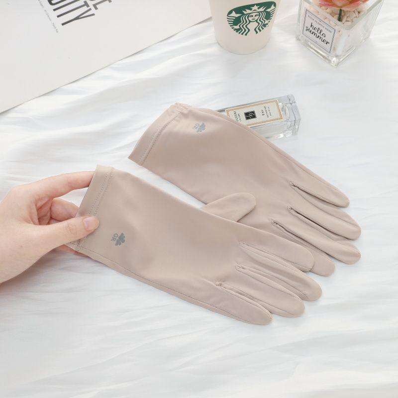 

Sun Protection Gloves Women s UV Protection Ice Silk Thin Summer Driver Driving and Biking Electric Car Non Slip Breathable Touch Screen [GR Ice Silk Light Plate] flesh color All yards