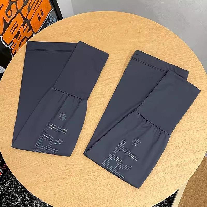 

Sunscreen sleeves men s and women s summer ice silk loose sleeves ice sleeves ultraviolet protection breathable outdoor cycling arm guard one size fits all чёрный