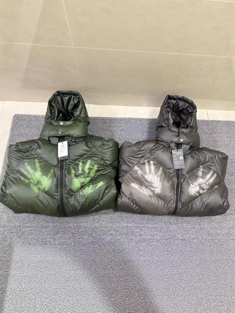 Europos žieminė reaktyvi į šilumą striukė: Vėjui ir vandeniui atsparus, pašiltintas su gobtuvu paltas