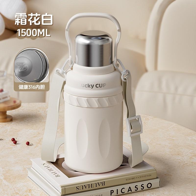 Large Capacity Vacuum Insulated Stainless Steel Water Bottle Women 800-1500ml Triple-Lid Design Portable Travel Cup