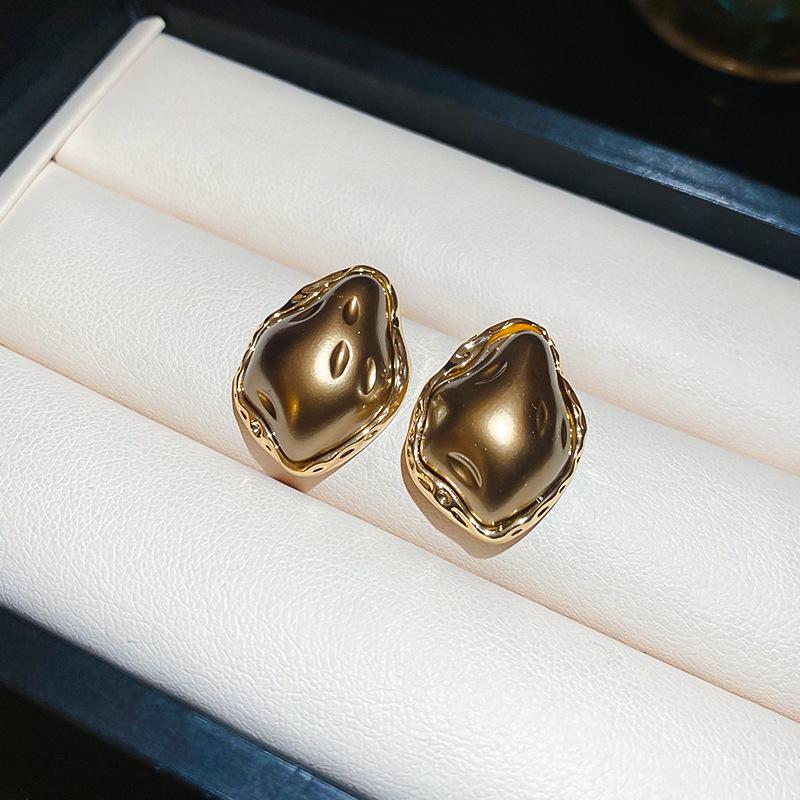 Silver Needle Luxury Pearl Heart Stud Earrings - Versatile, Fashionable Court Style