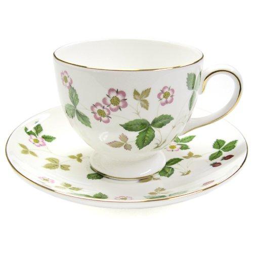 

Wedgwood Wild Strawberry Teacup & Saucer by Lee (Parallel Import)