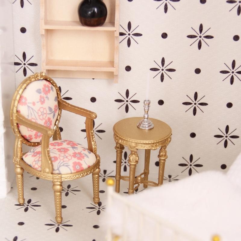 1/12 Scale Wooden Dollhouses Furniture Set Mini Wooden Table And Chair For Kids Floral Pattern