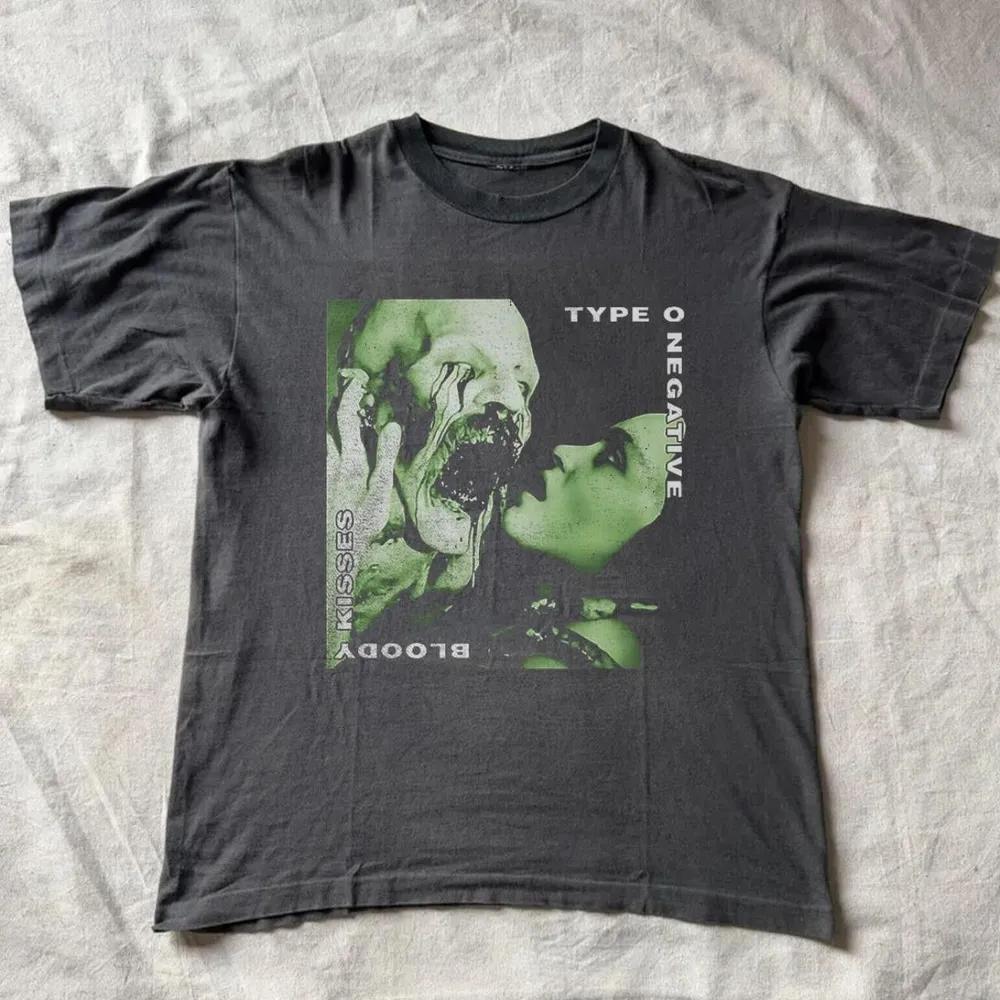 T-shirt Unisex Manica Corta Girocollo Cotone Tipo O Negativo Baci di Sangue Tour Musica Rock