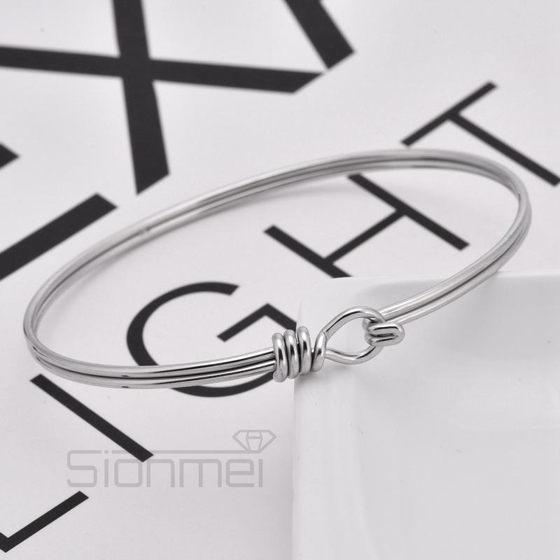 

Европейский и американский минималистичный браслет из нержавеющей стали: Гальванизированные женские украшения