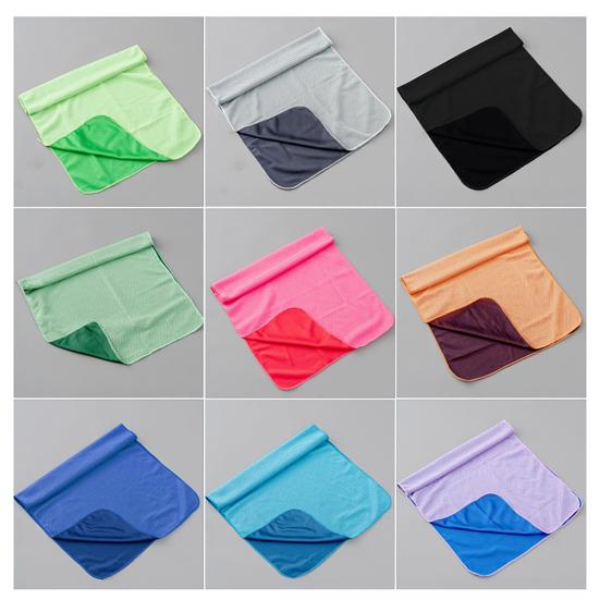 Reusable Cooling Towel Microfiber Cooling Towel with Carabiner Silicone Case Breathable Sweat Towel for Neck Face Running Hiking Fitness
