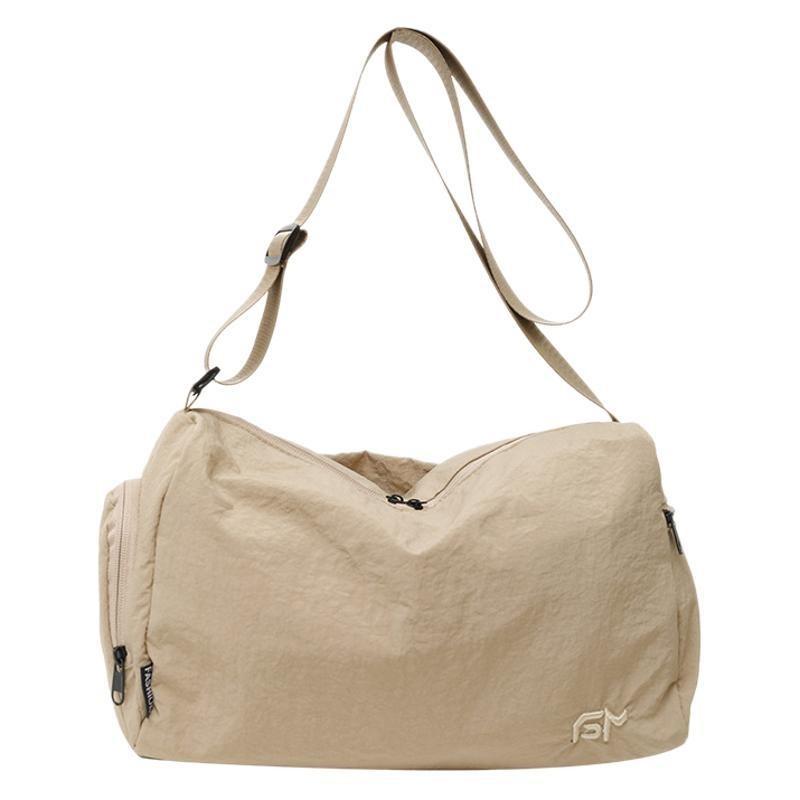 Men's and women's new versatile fashion leisure daily go out portable multi-functional storage travel bag shoulder bag