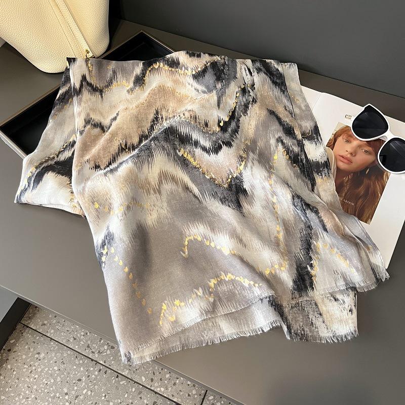 Summer Fire Clouds Niche Literary and Colorful Cotton and Linen Scarf for Women Versatile Spring and Summer Scarf Seaside Travel Shawl